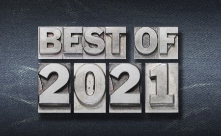 Metal sign that says Best of 2021, sitting on a denim backgound